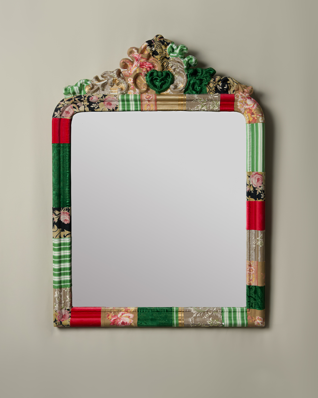 The Rocaille, Claret
